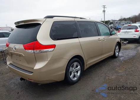 2011 Toyota Sienna Le from USA, damaged, VIN 5TDKK3DC4BS124961